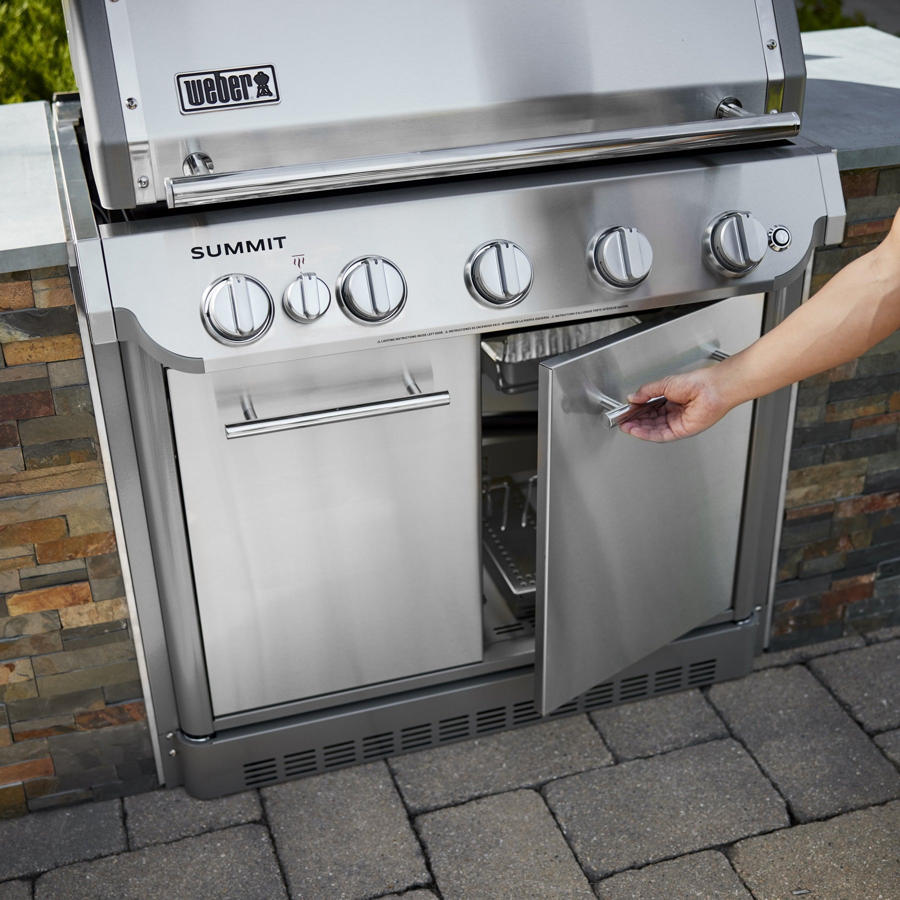 Summit® SB38 Built-In Gas Barbecue Stainless Steel (Natural Gas)
