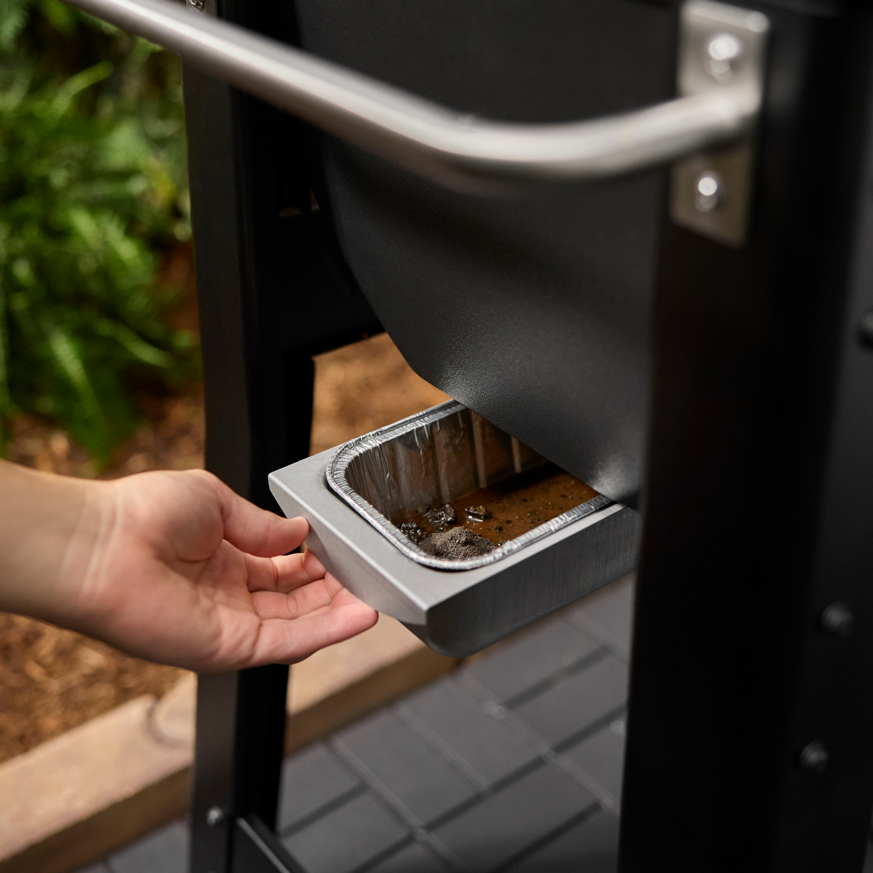 Weber Smoque™ Pellet Smoker