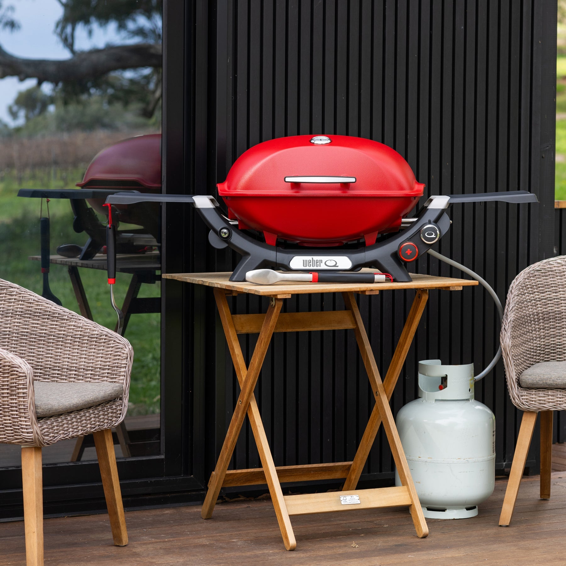 Weber® Q®+ Premium (Q2800N+) Gas Barbecue
