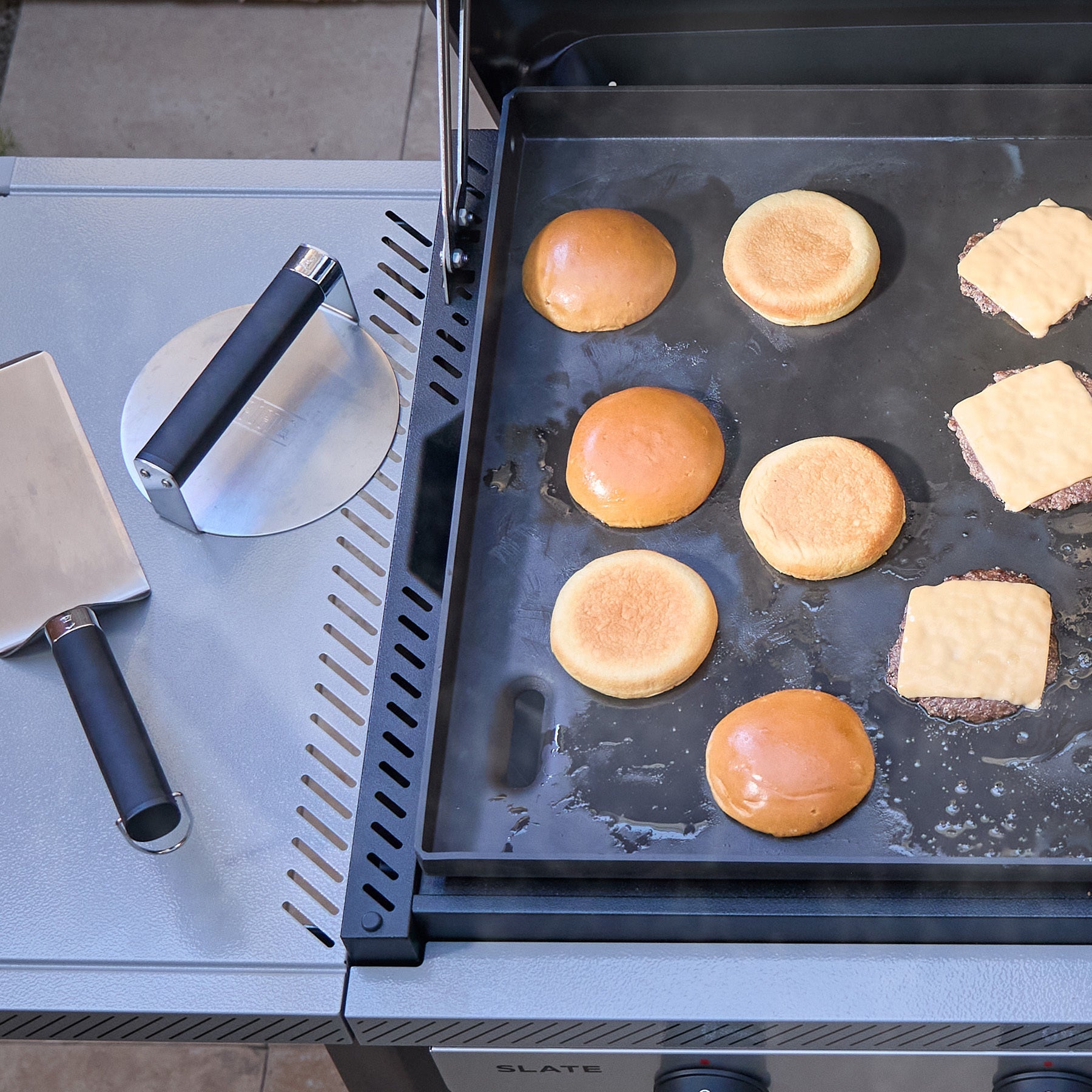 Weber® Griddle Smashed Burger Press