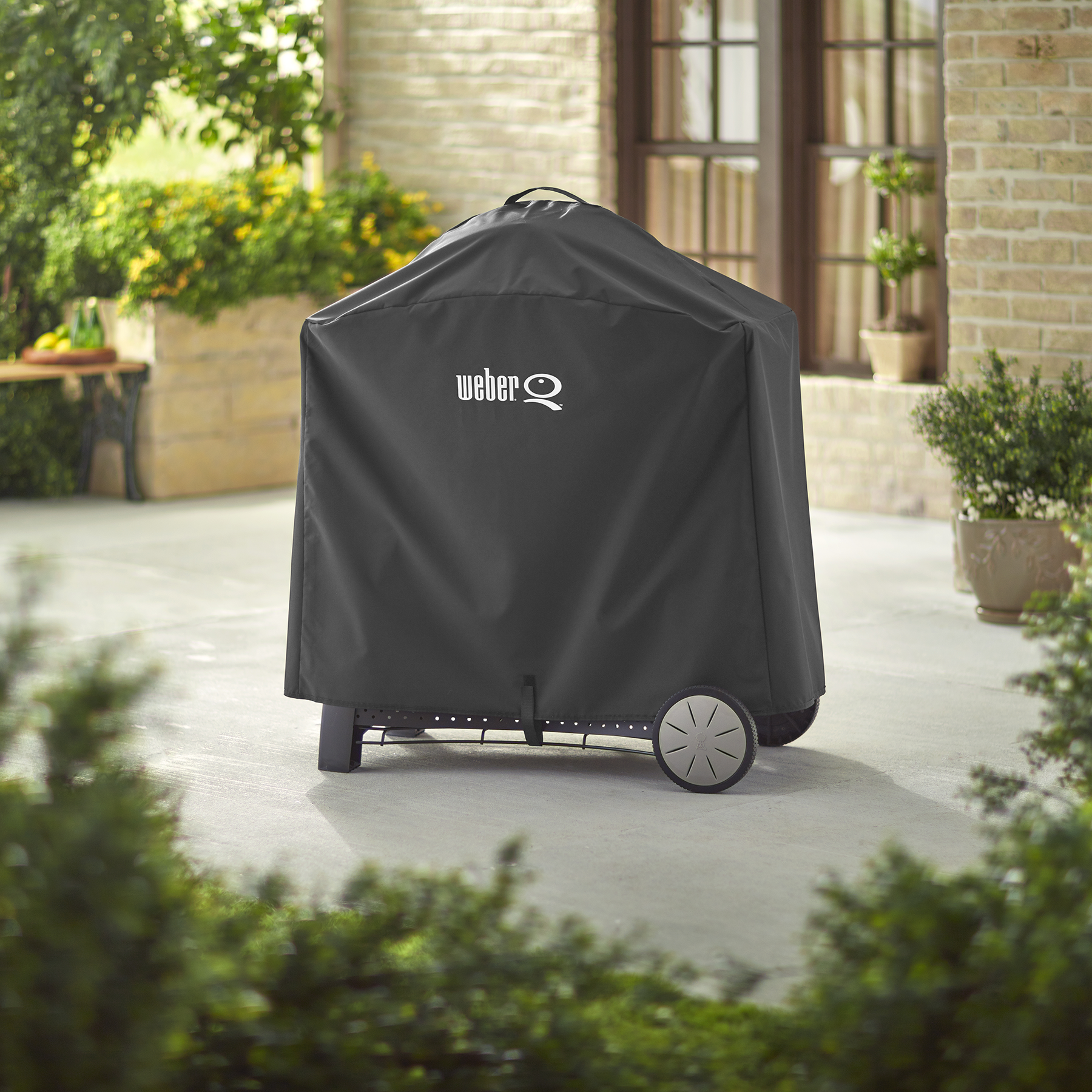 Q™ and Family Q® Premium Barbecue Cover (suits Classic 1st and 2nd Gen)