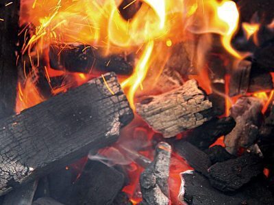 BGE Charcoal - Natural Canadian Maple 8kg