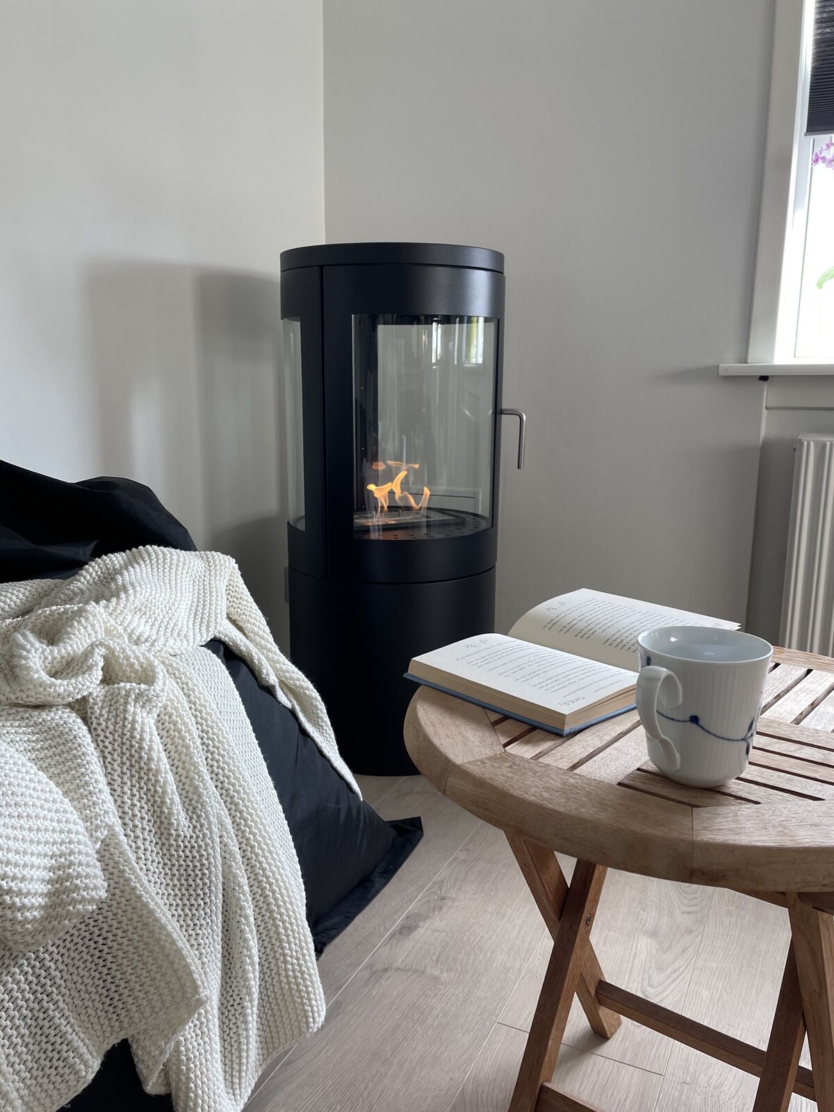 Foco Colombus F/S Bioethanol Fireplace w 360 View - Black