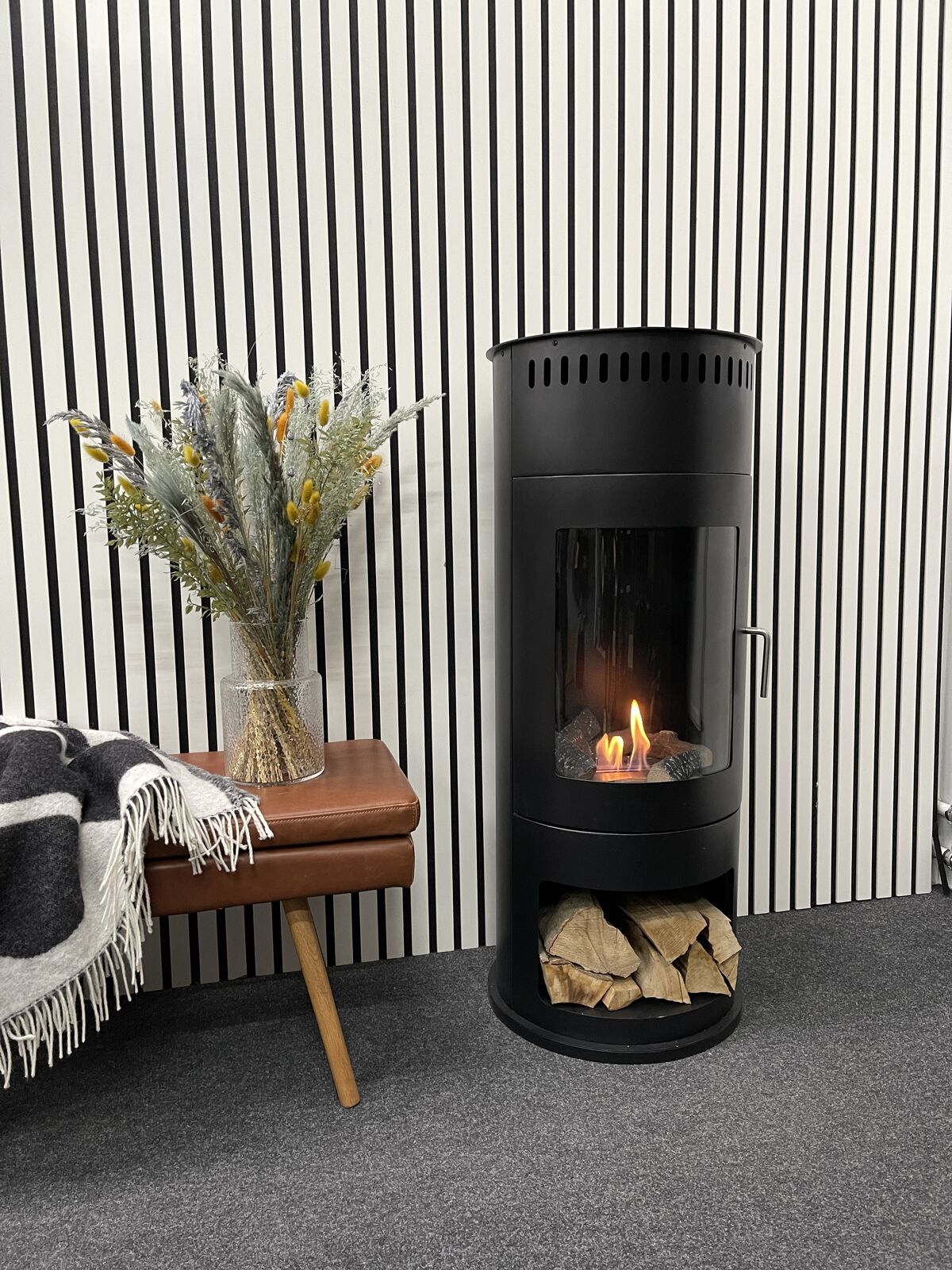 Foco Washington Freestanding Ethanol Fireplace