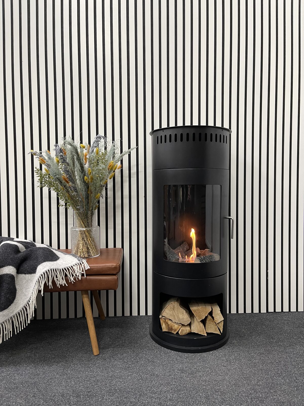 Foco Washington Freestanding Ethanol Fireplace