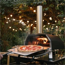 Ooni Karu 16 Pizza Oven